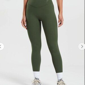 Gymshark Green Elevate Leggings Size Medium